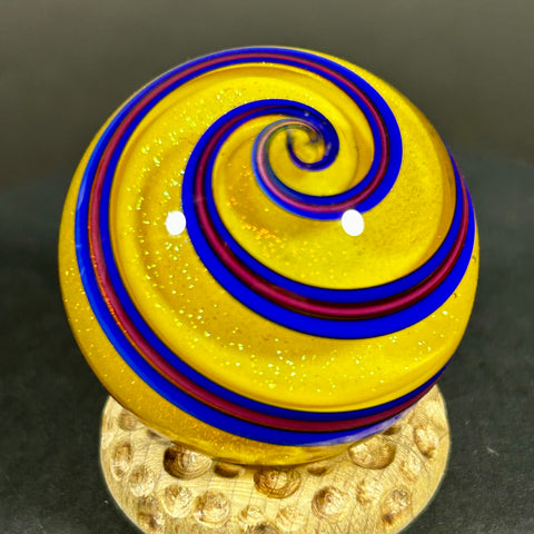 Geoffrey Beetem Art Glass Marble, Yellow dichroic core with spiral’s 1.39”