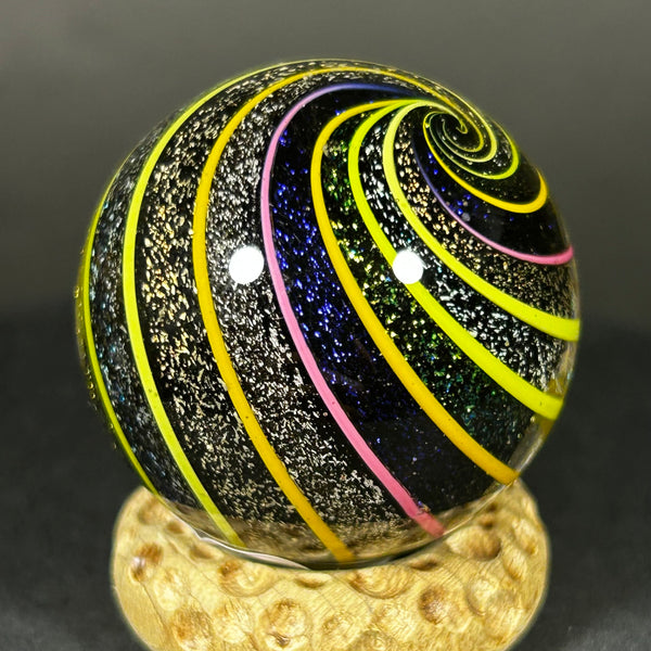 Geoffrey Beetem Art Glass Marble, Dichro core with bright banding 1.37”
