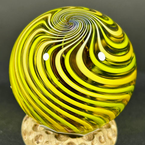 Fritz Lauenstein Art Glass Marble, fine zigs, yellow zags, 1.57”