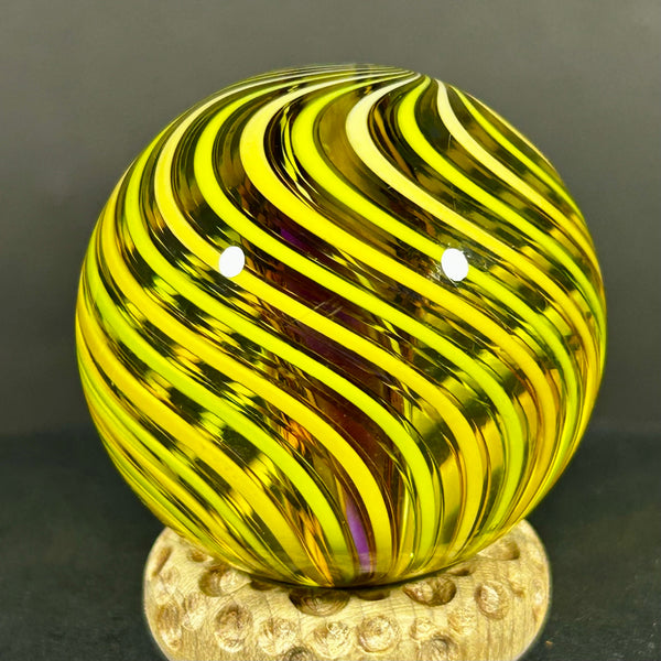 Fritz Lauenstein Art Glass Marble, fine zigs, yellow zags, 1.57”