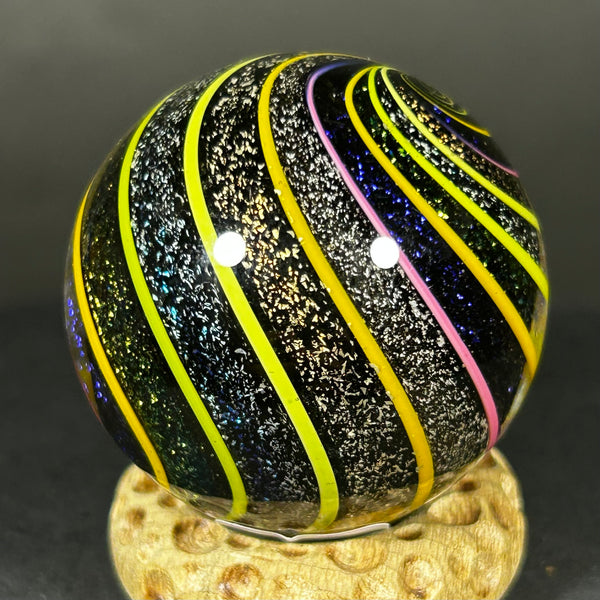 Geoffrey Beetem Art Glass Marble, Dichro core with bright banding 1.37”